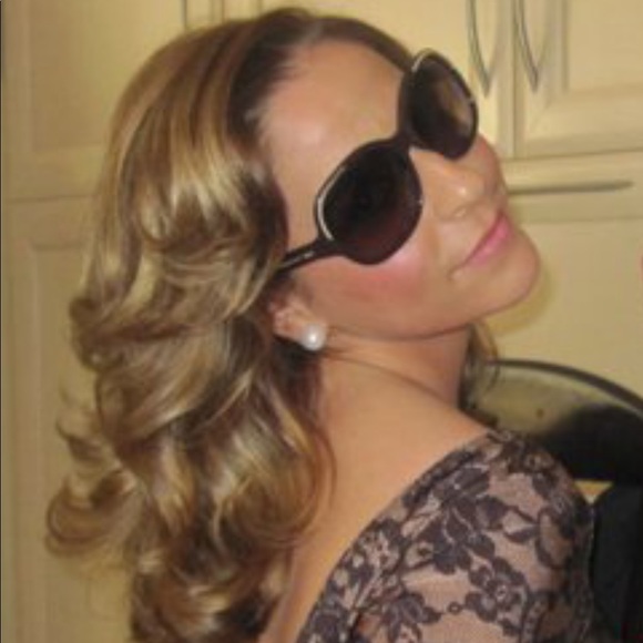 Meet your Posher, Tonia - Picture 1 of 1